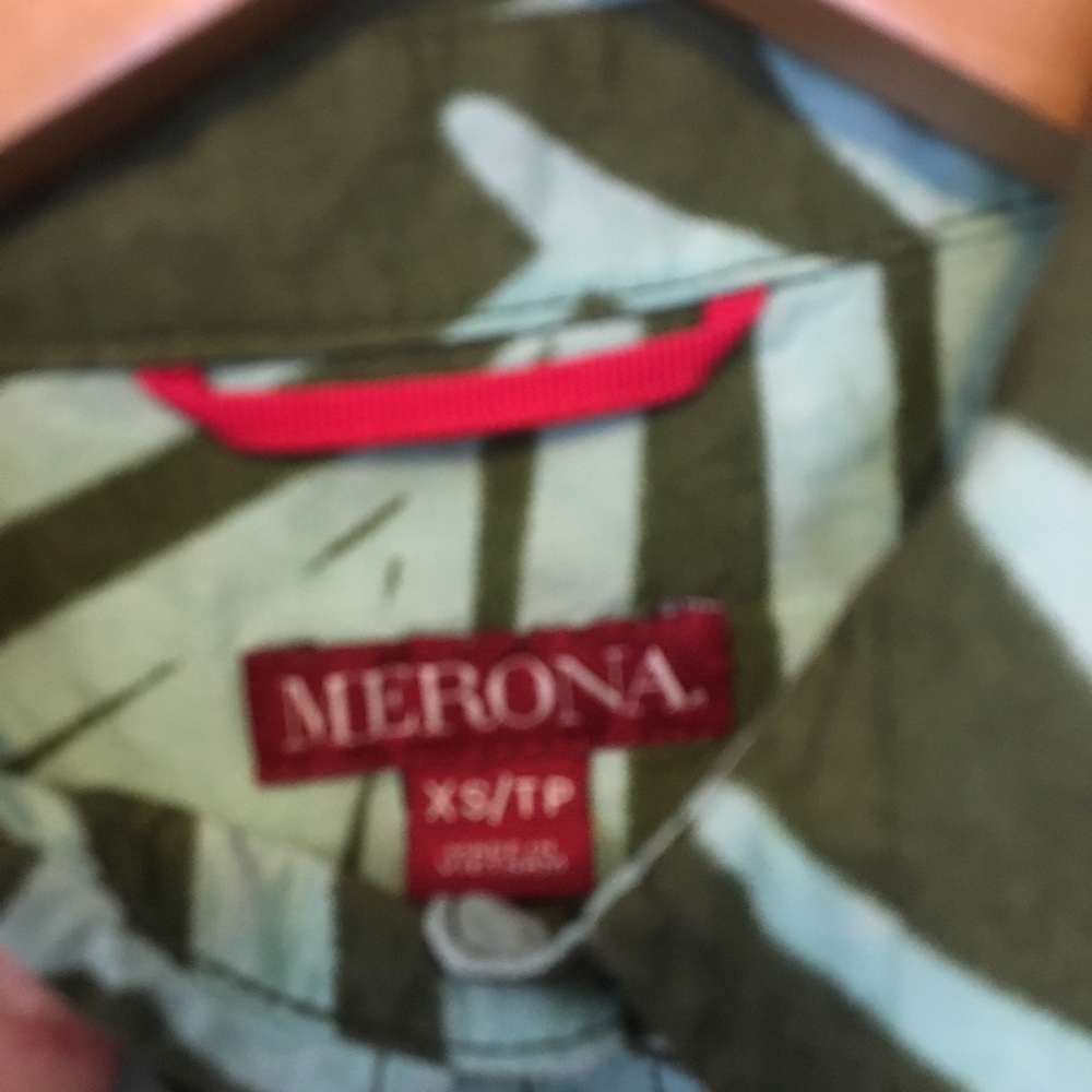 Merona | Palm button down top - Picture 3 of 3